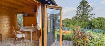 The Old Custom House