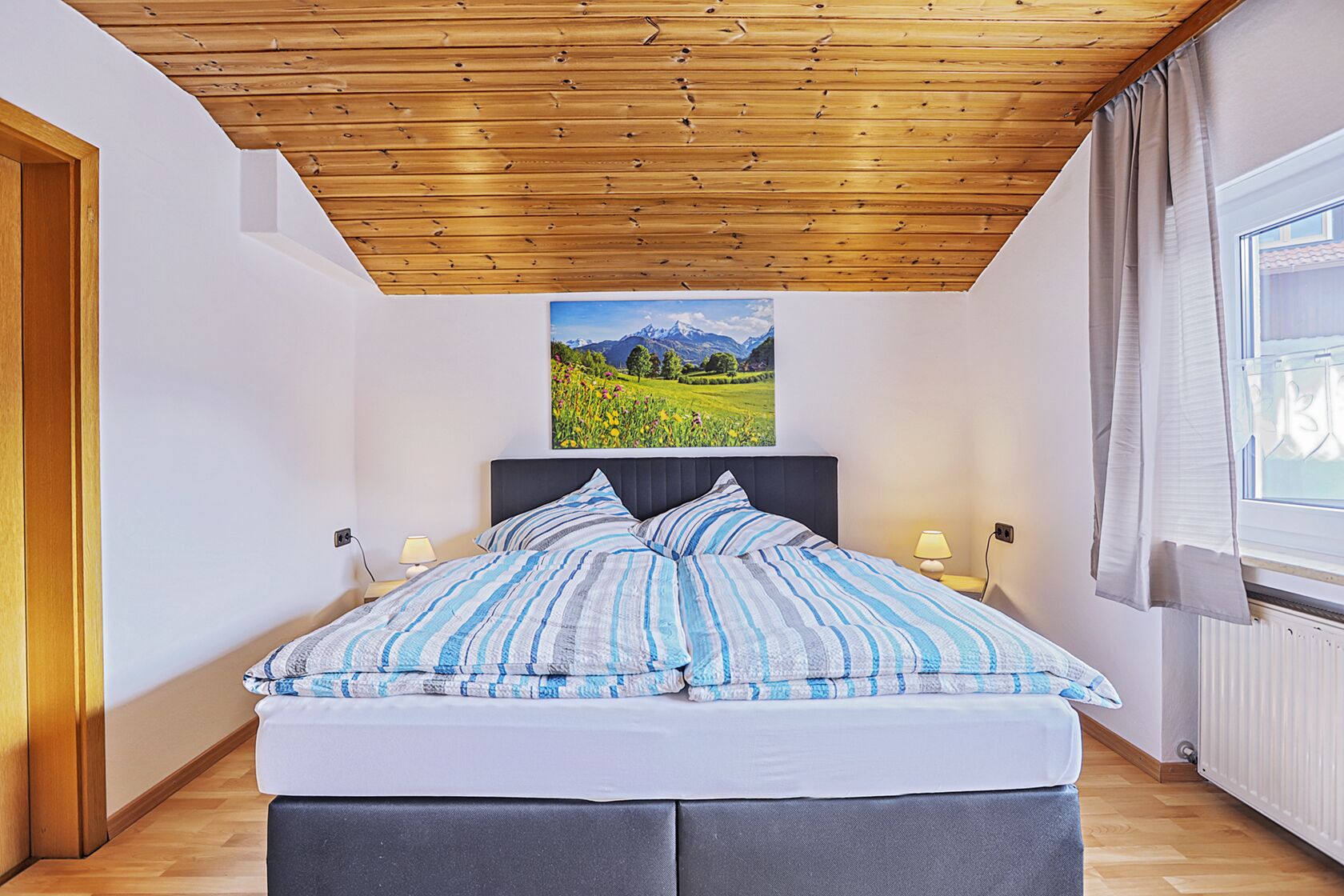 2 habitaciones, tabla de planchar con plancha y wifi gratis 