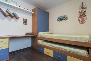 2 Schlafzimmer, Bügeleisen/Bügelbrett, Reisekinderbett, WLAN
