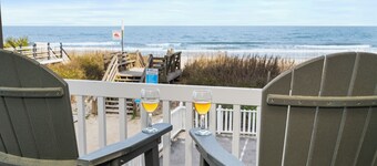 Oceanfront 2 Bedroom + sofabed with Pool, Linens included, at Cape Coddages II!