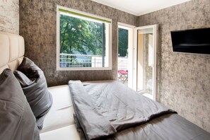 2 Schlafzimmer, Zimmersafe, kostenloses WLAN, Bettwäsche