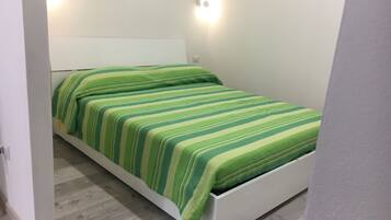 1 camera, Wi-Fi, lenzuola