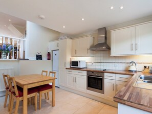 Astianpesukone, pakastin