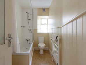 Towels - 2 bedroom accommodation in Newcomen Road & Southtown (Newcomen Road & Southtown)