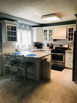 Fridge, microwave, oven, stovetop - Private Coastal Retreat with Channel Views and 3 minutes to the BEACH! (Emerald Isle)