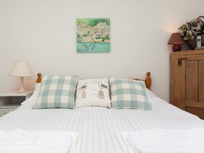 3 bedrooms, free WiFi, bed sheets - 3 bedroom accommodation in Church/Market (Church/Market)