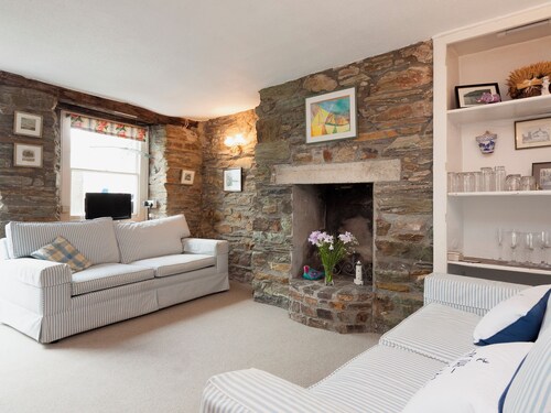 3 bedroom accommodation in Church/Market
