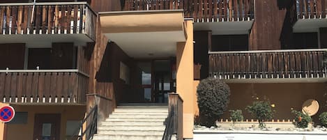 AuĂendetails