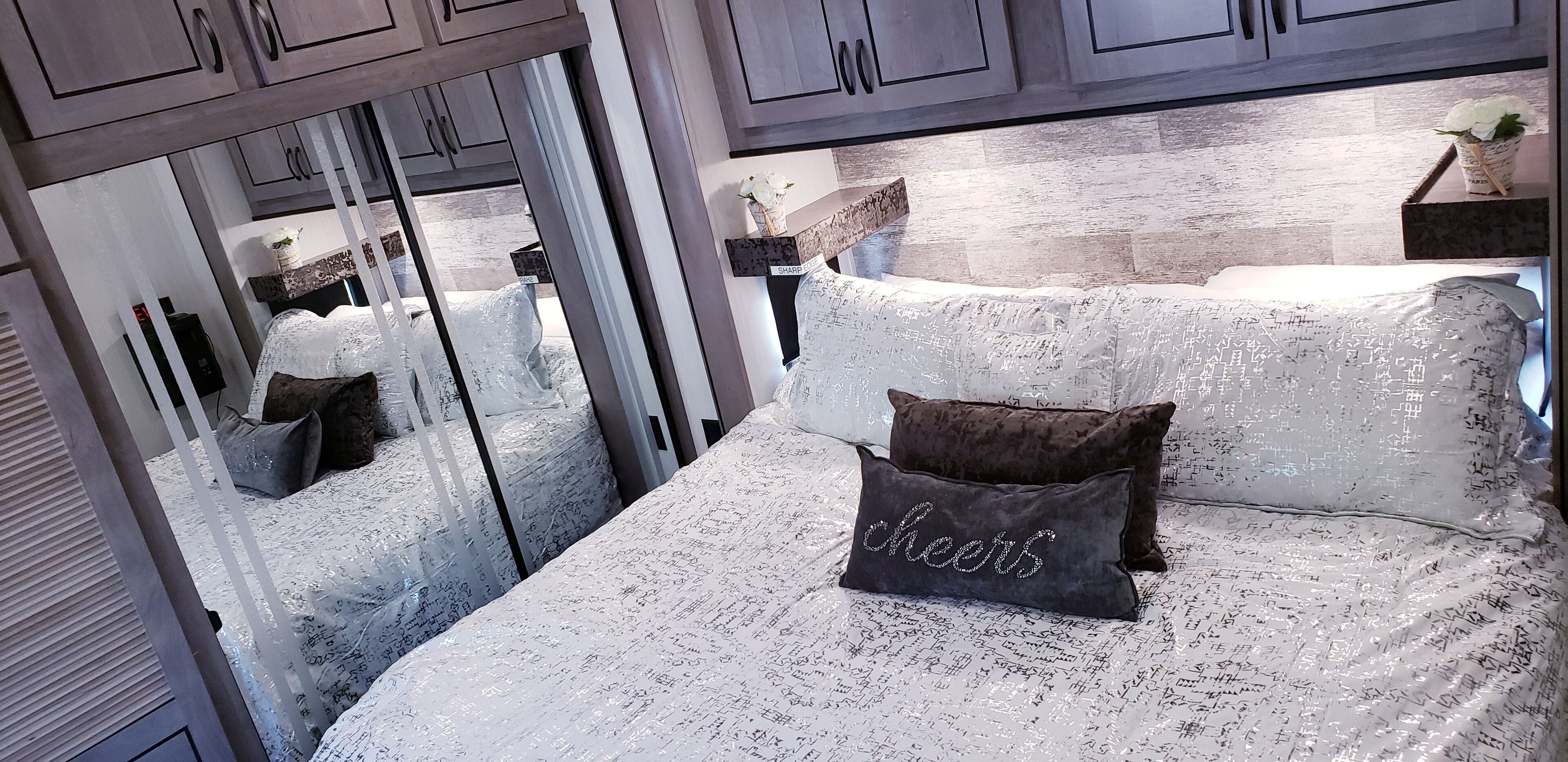 1 chambre, bureau, Wi-Fi gratuit, draps fournis