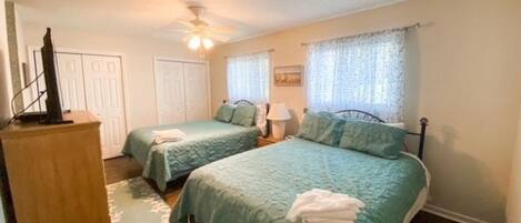 Strygejern/strygebræt, gratis Wi-Fi, sengetøj