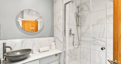 2 bedroom accommodation in Bowness on Windermere