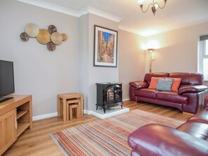 TV - Captain's Lodge - UK6732 (Lydstep, near Tenby)