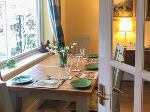 Dining - 3 bedroom accommodation in Beadnell (Beadnell)