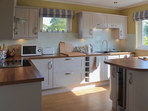 Dishwasher - 3 bedroom accommodation in Beadnell (Beadnell)