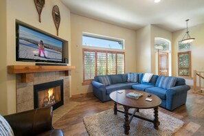Smart TV, fireplace, DVD player
