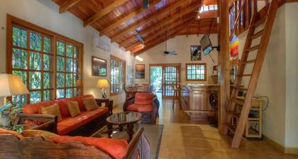 Lovely Private Home with Pool 200m from the Beach