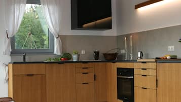 Frigorífic, forn, placa de cuina i rentaplats