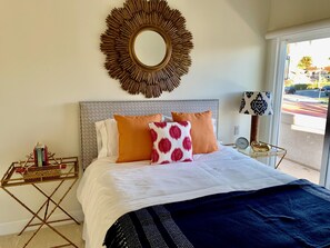 3 bedrooms, desk, iron/ironing board, free WiFi