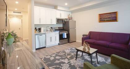 1-Bedroom with Cali King Size Bed in San Diego