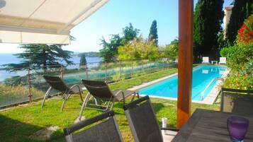 Piscine extérieure, piscine chauffée