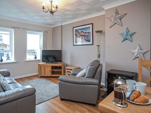 Living area - Kittiwake Cottage - UK6718 (Lydstep, near Tenby)