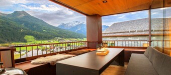Delicious dining with a view of Hohe Tauern National Park,close to the ski lift