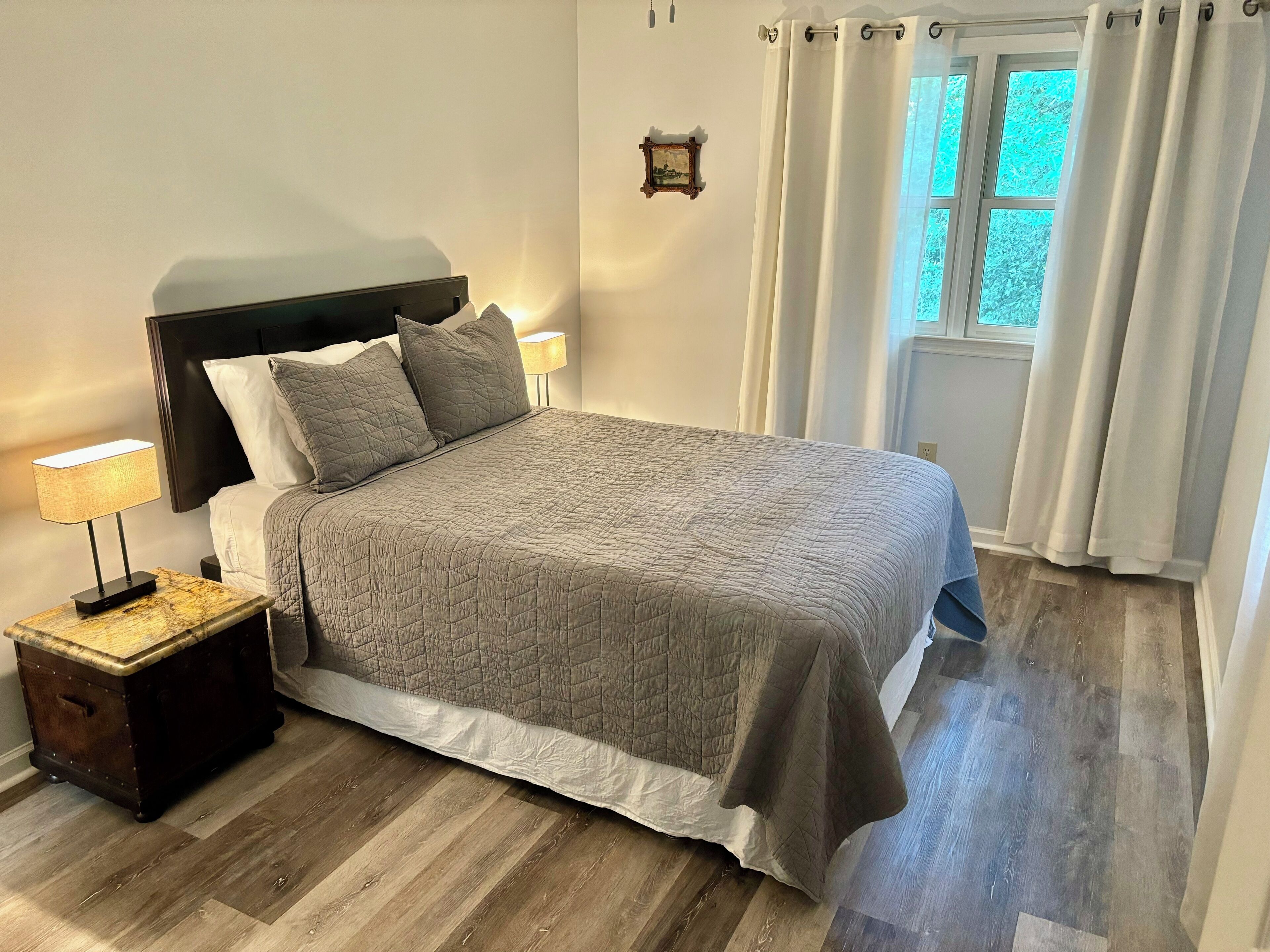 4 chambres, fer et planche à repasser, Wi-Fi gratuit, draps fournis