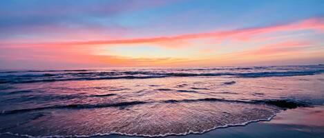 Beach nearby, sun loungers