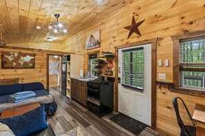 1 室のベッドルーム、WiFi、ベッドシーツ