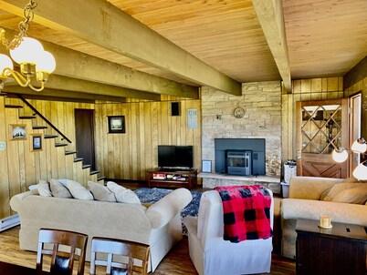 fully fenced Dog yard - Overlooking the Copalis River -