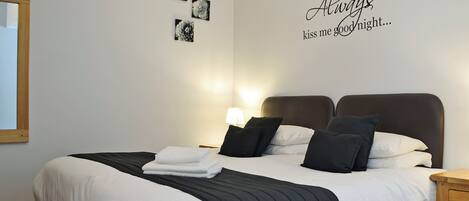 1 Schlafzimmer, kostenloses WLAN, Bettwäsche