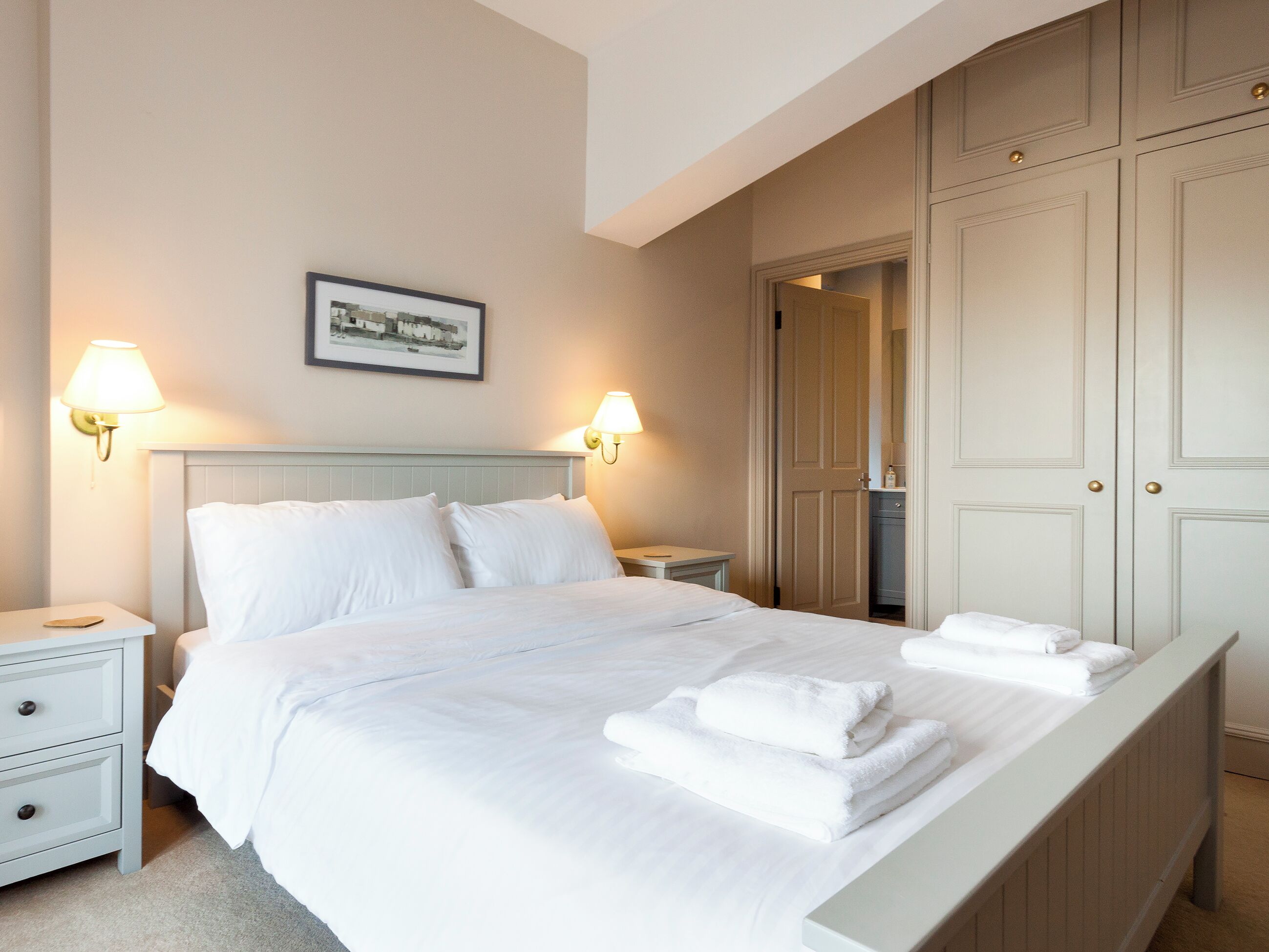 2 dormitorios, wifi gratis, ropa de cama