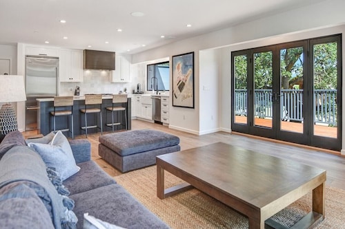 The Burndale Barn Wine Country Vacation Home