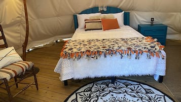 1 habitación y ropa de cama