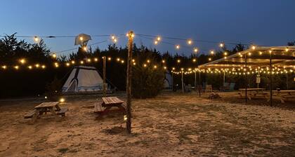 The Arrowhead Tipi Resort - Spirit Warriors - Nomadic Tipis on Lake Tawakoni