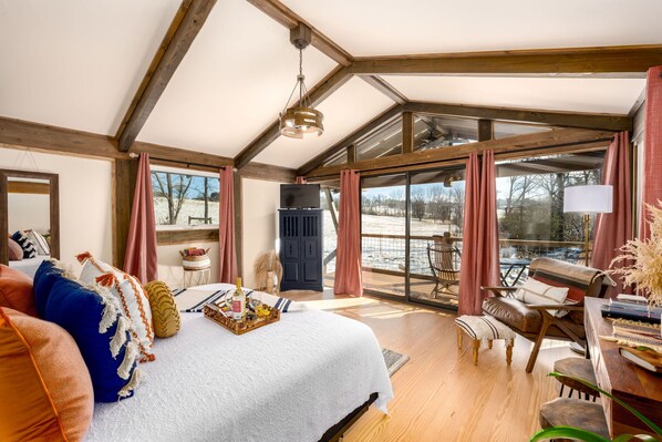 1 bedroom, desk, iron/ironing board, free WiFi