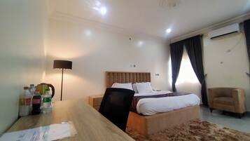 Deluxe Room | Free WiFi, bed sheets