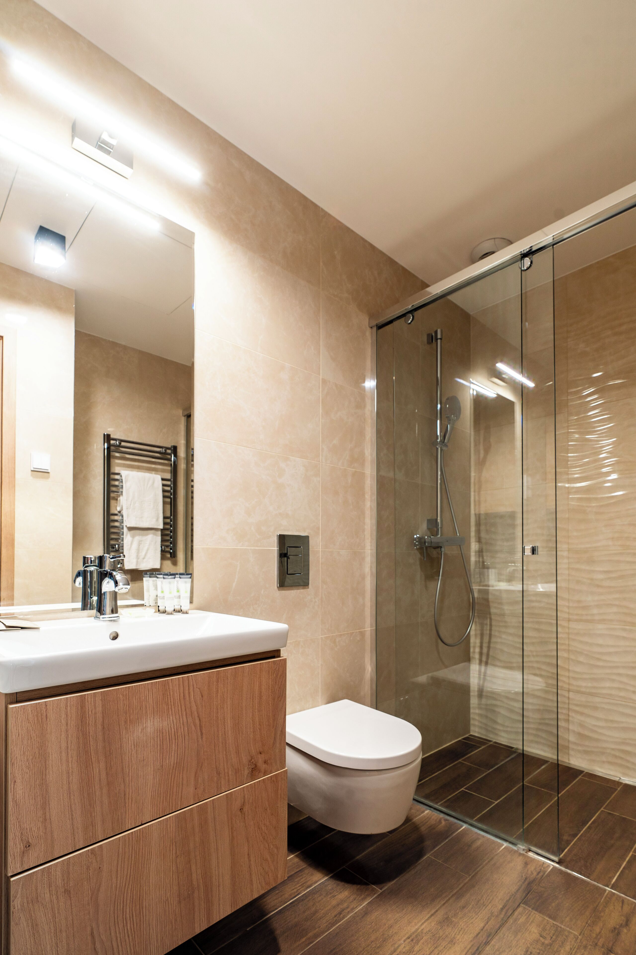 Photo - Emerald Downtown Suites