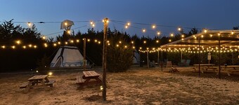 The Arrowhead Tipi Resort - Big Lakes - Nomadic Tipis on Lake Tawakoni