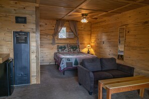 客室ごとに異なる装飾、客室ごとに異なるインテリア、WiFi (無料)、ベッドシーツ