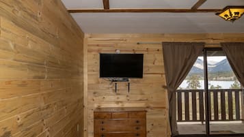 Comfort-Doppelzimmer, Bergblick | 2 Schlafzimmer, individuell dekoriert, individuell eingerichtet