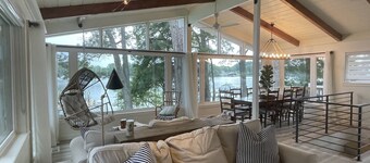 Renovated, Waterfront, Large Private Deep Water Dock, Cowboy Pool, Fire Pit