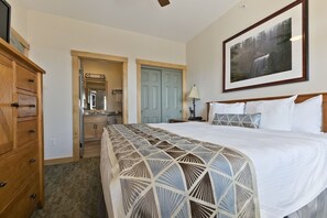 2 bedrooms, free WiFi, bed sheets - Ski-in / Ski-out 2Bed 2Bath Sunstone Lodge Condo at Little Eagle Express (Mammoth Lakes)