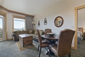 TV connectée, cheminée