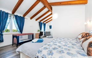 4 chambres, lit parapluie, Wi-Fi gratuit, draps fournis
