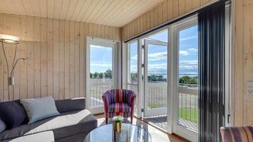 Tv, pejs, stereoanlæg