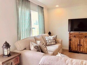 Smart TV - The Hollywood (Hollywood)
