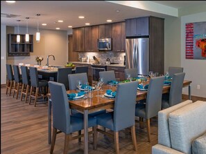Dining - The Grand Colorado brings you closer to life’s best moments. (Breckenridge)