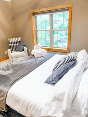 5 bedrooms, iron/ironing board, travel cot, free WiFi
