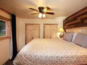 3 bedrooms, Internet, bed sheets - BIg K Hideaway in Greer, AZ (Greer)